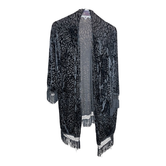 Torrid Women’s Black Velvet Burnout Floral Fringe Open Front Semi-Sheer Kimono - Picture 1 of 8